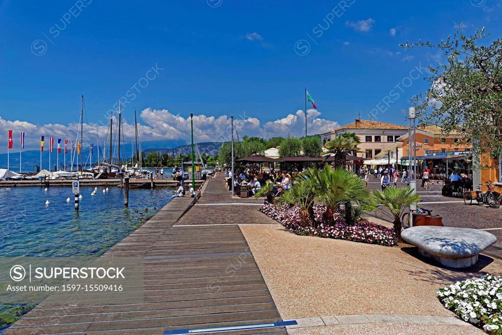 Europe Italy Veneto Veneto Bardolino Lungolago Roma Bank Promenade