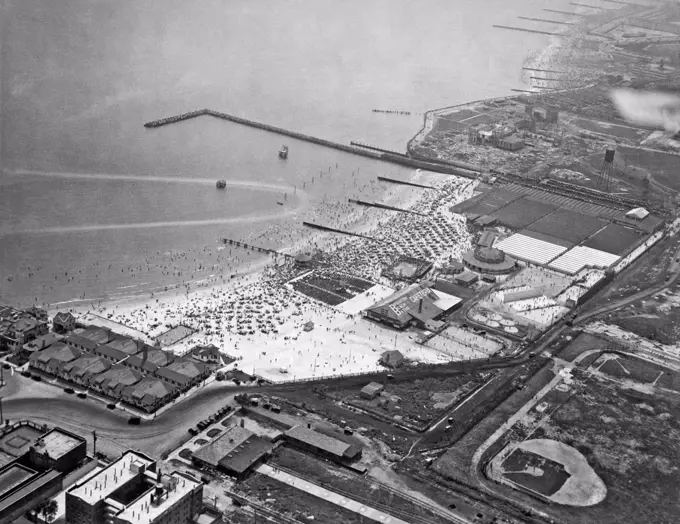 New York, New York:  July 4, 1925. An aerial view of Brighton Beach in Brooklyn on a crowded Fourth of July.