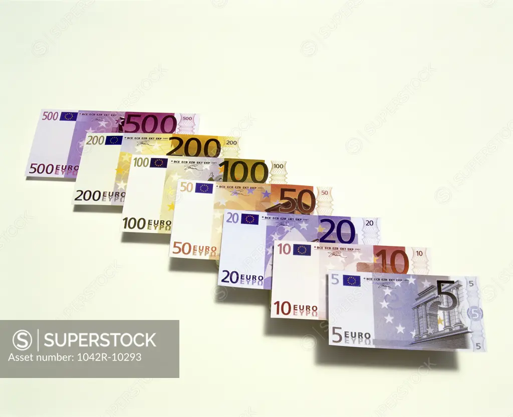 Series of euro banknotes