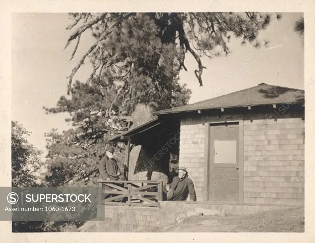 (L TO R): AMBROSE SWASEY & JOHN BRASHEAR RELAXING AT A COTTAGE ON MT. WILSON.