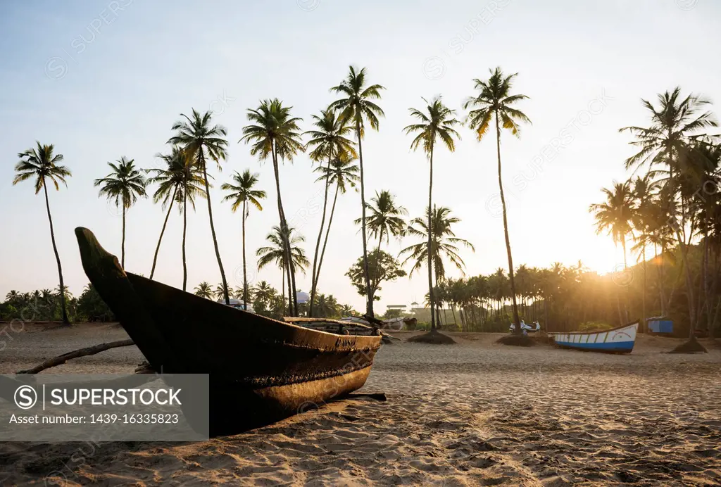 Agonda Beach, Goa ~ Hard to believe we're in India | madnessaroundtheworld