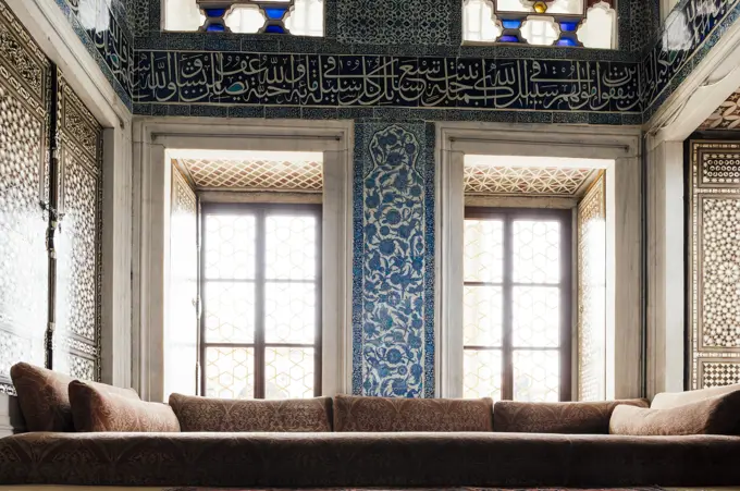 Interior of Baghdad Kiosk, Topkapi Palace, Sultanahmet, Istanbul, Turkey