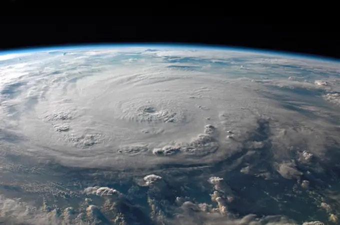 Hurricane Felix was taken from the Earth-Orbiting International Space Station by an Expedition 15 crewmembers using a digital still camera equipped with a 28-70 mm lens set at 28 mm focal length on September 3, 2007