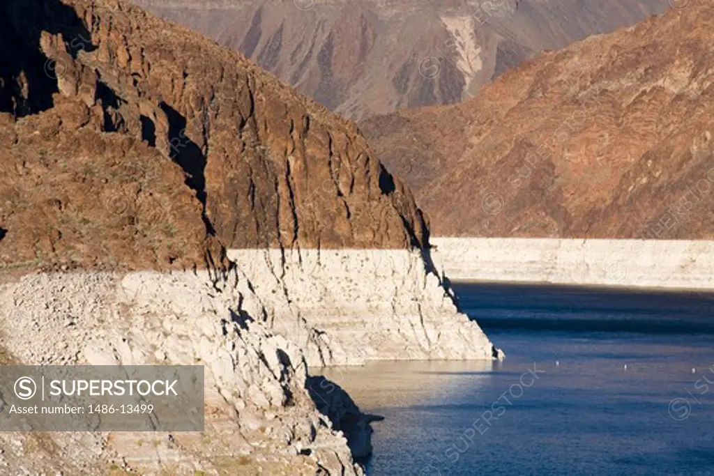 Low level water mark on Lake Mead, Hoover Dam, Colorado River, Arizona-Nevada Border, USA