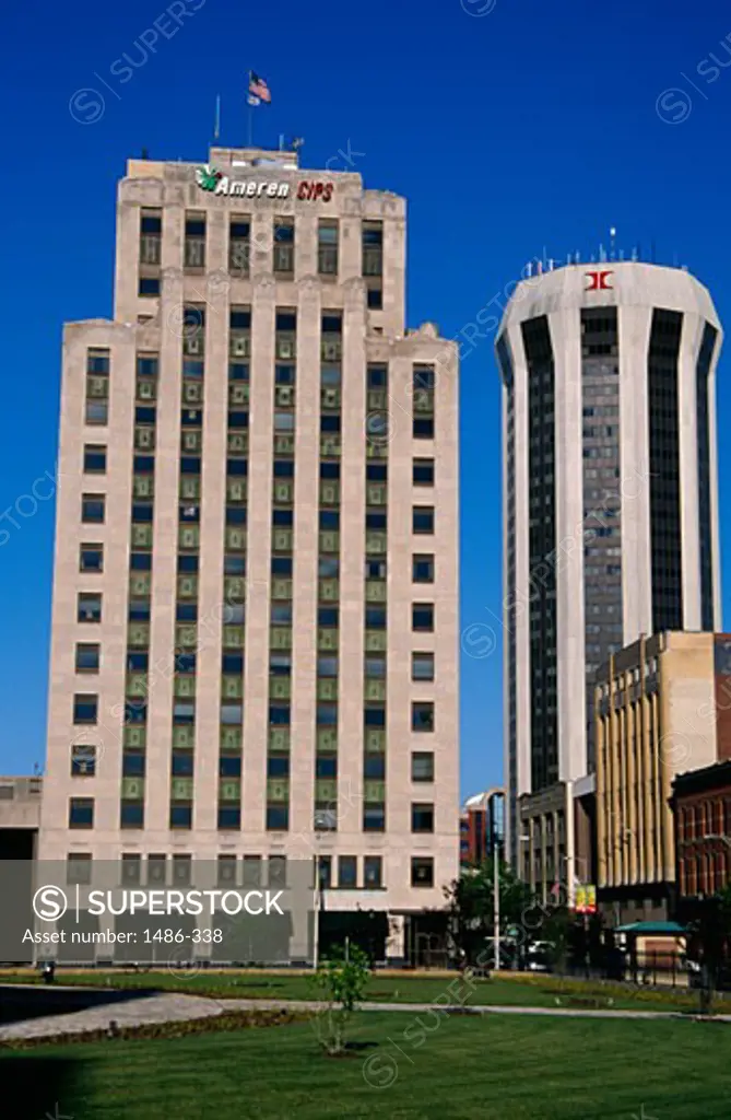 Office building in a city, Ameren CIPS Tower, Springfield, Illinois, USA