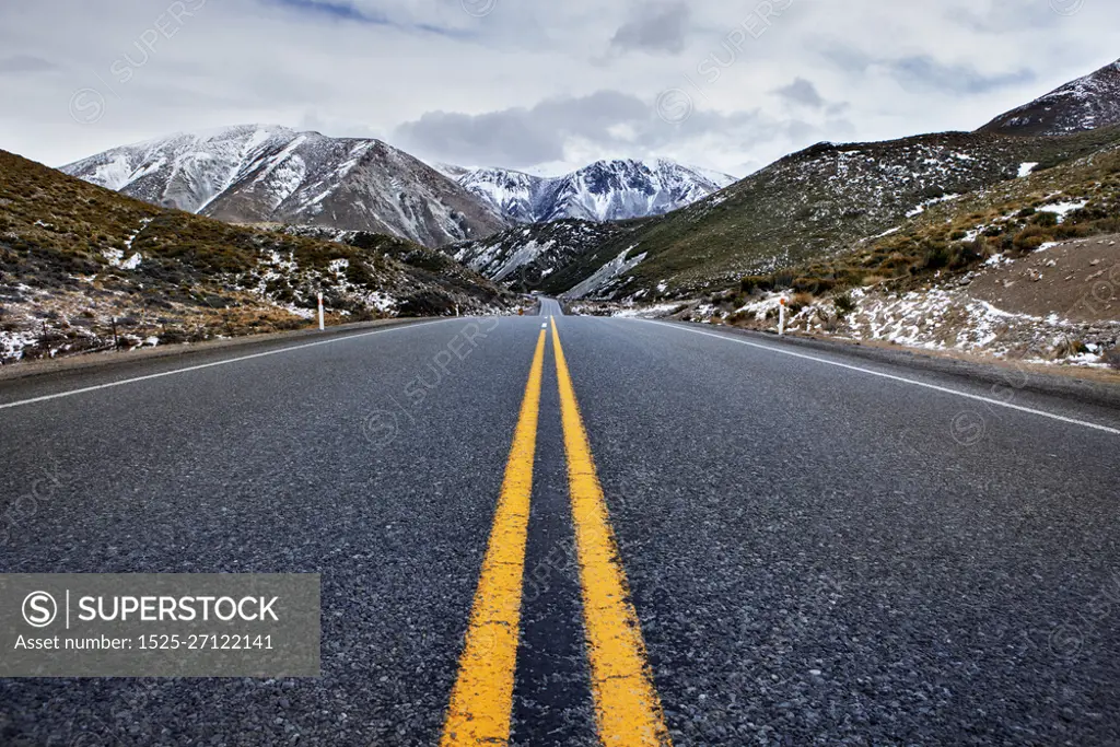 asphalt highway in arthur&rsquo;s pass national park most popular traveling destination in new zealand