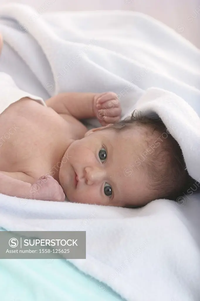 Newborn, portrait, series, people, child, baby, infant, upper bodies freely, blankets, wrapped up, childhood, innocently, naturalness, innocence,