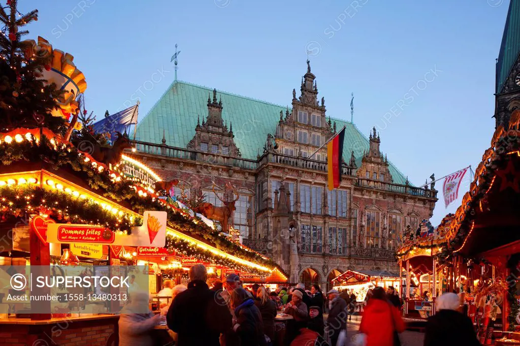 Old city hall with Christmas fair on the 'Marktplatz' at dusk, Bremen, Germany