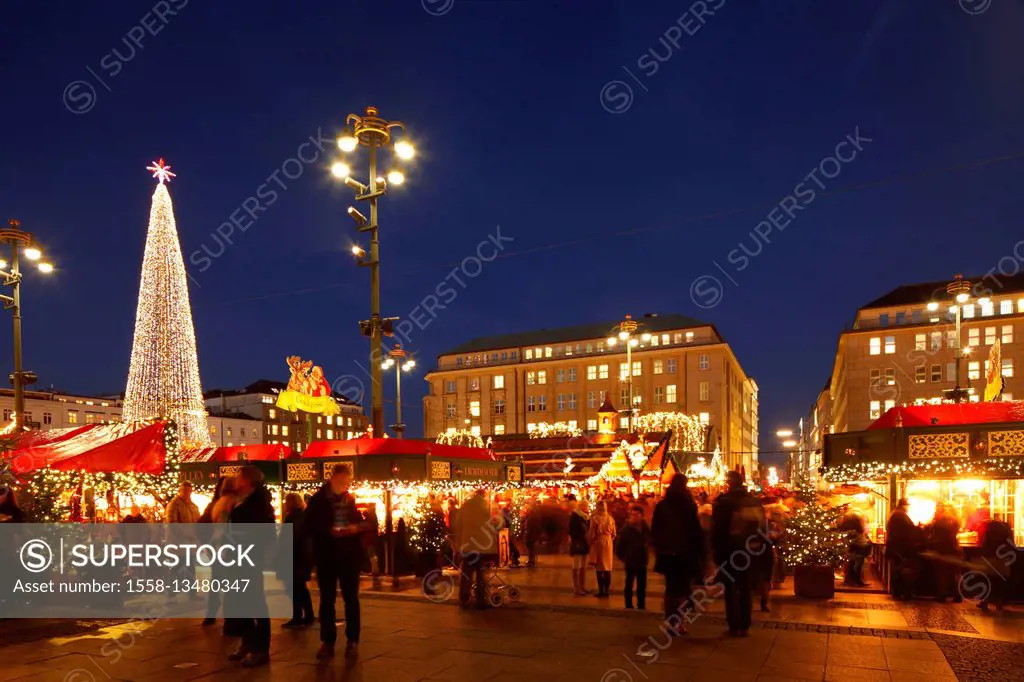 Christmas fair of Hamburg at dusk, Hamburg, Germany