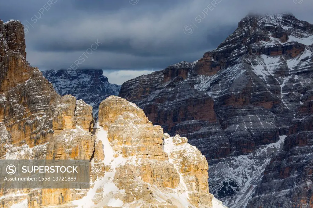 Rifugio Lagazuoi,lagazuoi,passo falzarego,sunset,sun,mountain sunset,tofane,resort Cortina d'Ampezzo,gospodarek mikolaj,italy,alps,dolomites,mountains...