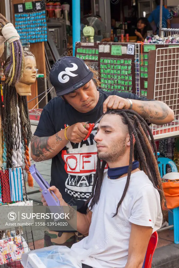 Thailand, Bangkok, Khaosan Road, Hair Braiding