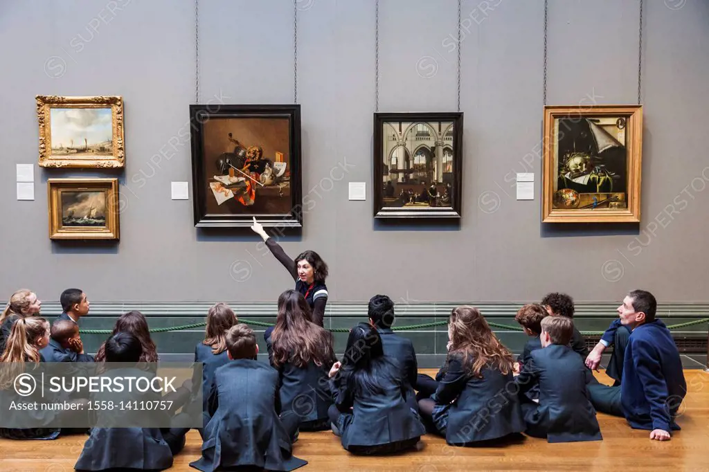 England, London, Trafalgar Square, National Gallery, Visiting Group of School Children