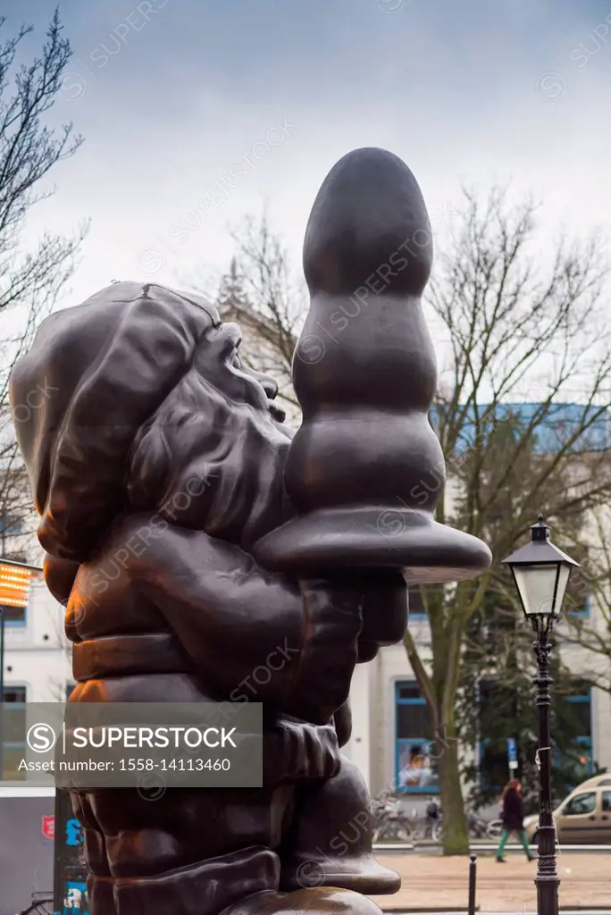 Netherlands, Rotterdam, public art, Butt Plug Gnome by Paul McCarthy