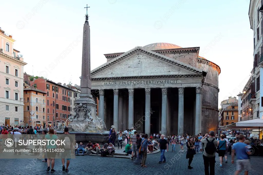 Italy Rome Piazza della Rotonda Pantheon