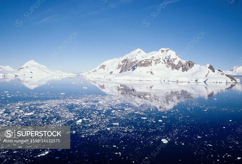 Icebergs in Antarctic