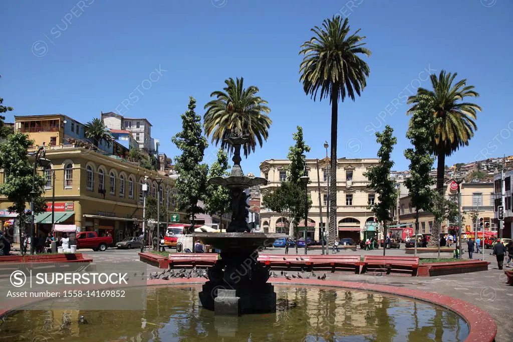 Chile, Valparaiso, Plaza Echaurren,