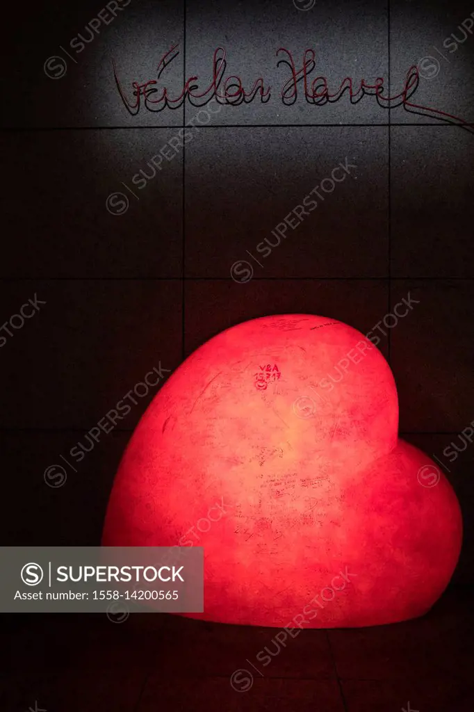 Europe, Czech Republic, Prague, red glowing heart