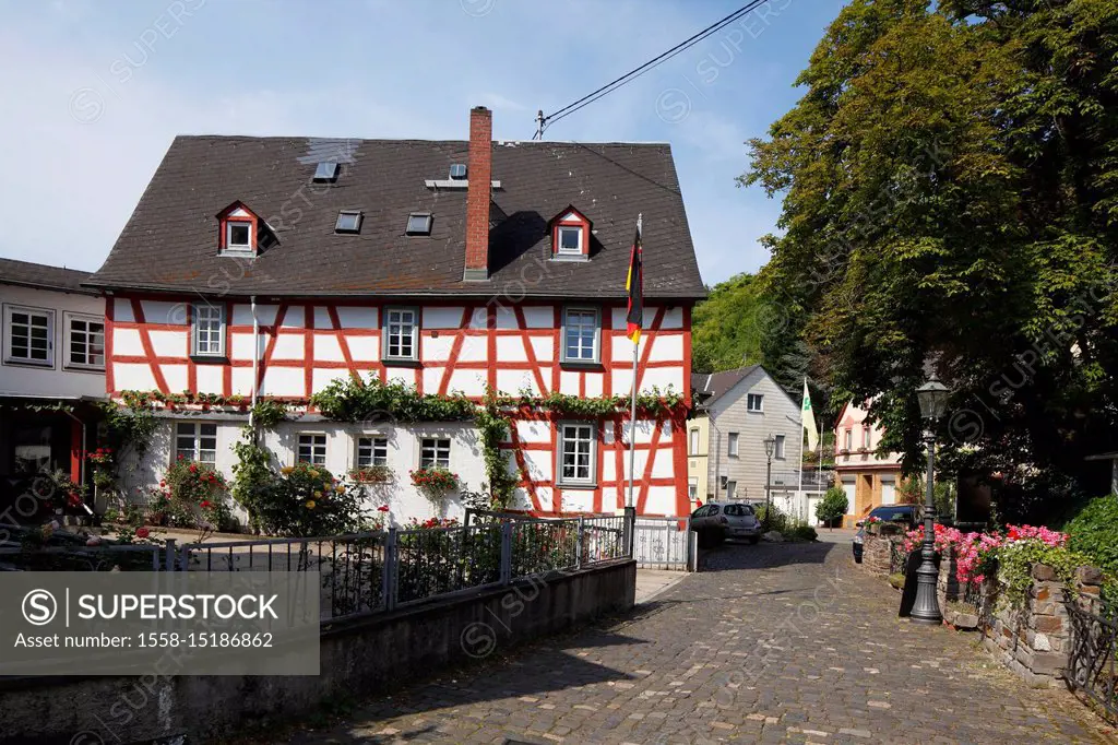 Half-timbered house, old town, Braubach, UNESCO World Heritage Site Upper Middle Rhine Valley, Rhineland-Palatinate, Germany, Europe