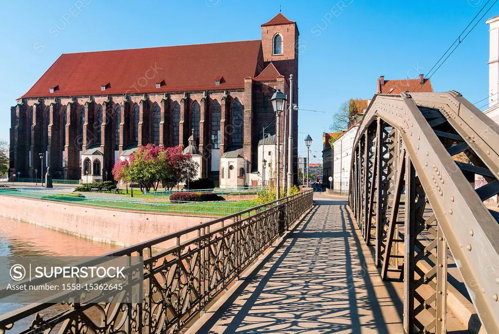 Poland, Wroclaw, Oder bridge, Most Mlynski, Church of Our Lady on the Sand