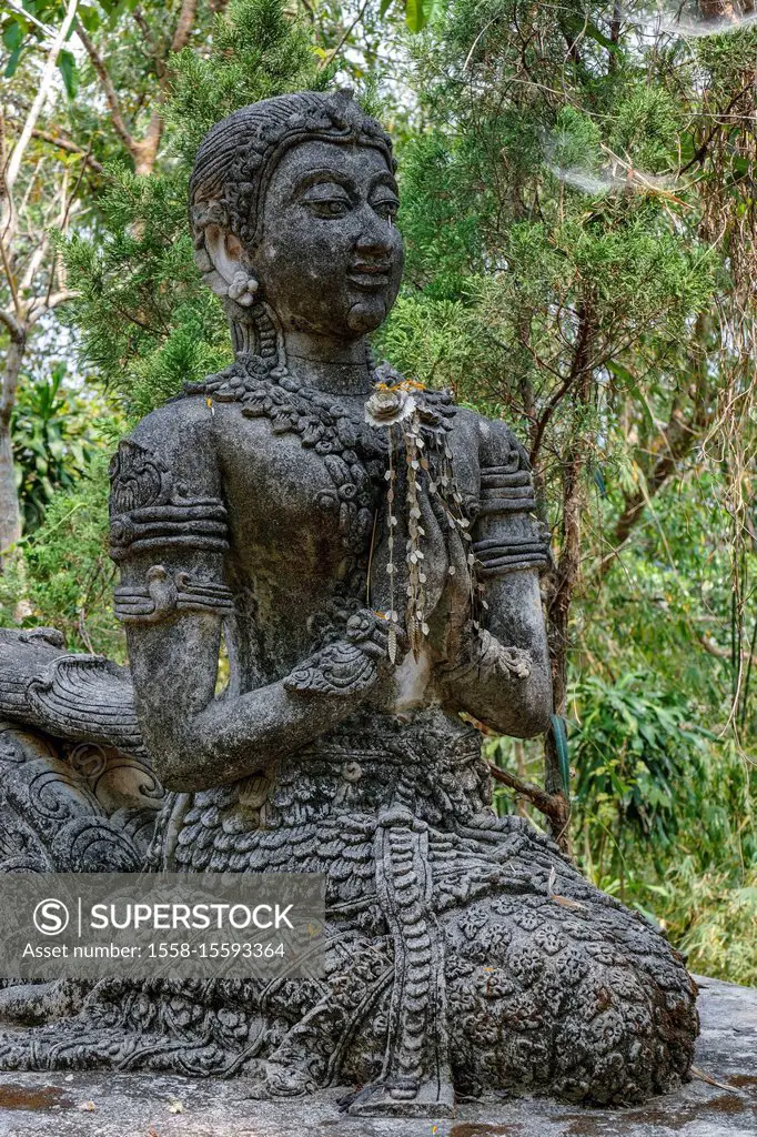 Wat Phra That Pu Khao, Chiang Saen