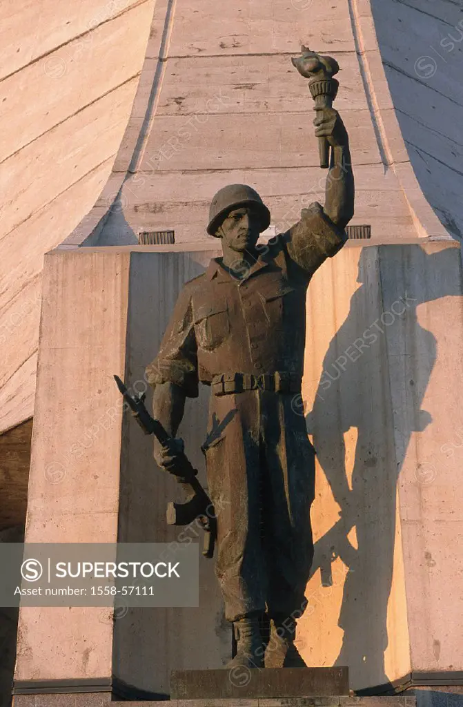 Algeria, Algiers, soldier monument