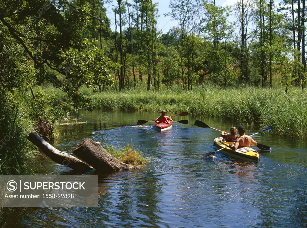 Poland, Masuren, big Masurische Seenplatte, river Krutynia, kayak drivers, summer, , Europe, Central Europe, river landscape, waters, river bed, water...