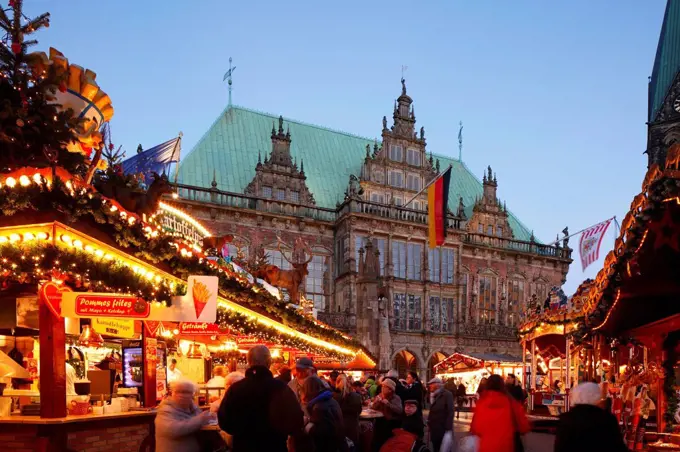 Old city hall with Christmas fair on the 'Marktplatz' at dusk, Bremen, Germany