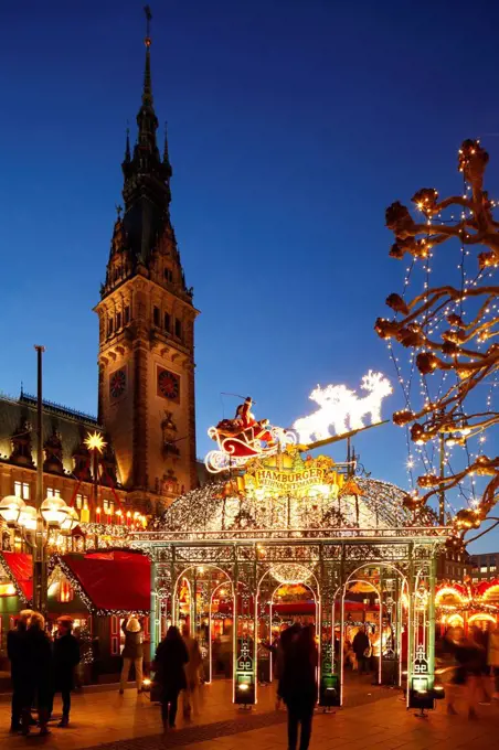 Hamburg city hall with Christmas fair at dusk, Hamburg, Germany