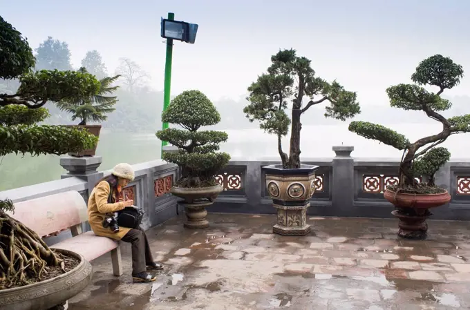 Vietnam, Hanoi, Hoan Kiem Lake with people