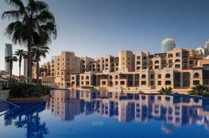 UAE, Dubai, Downtown Dubai, swimming pool reflection