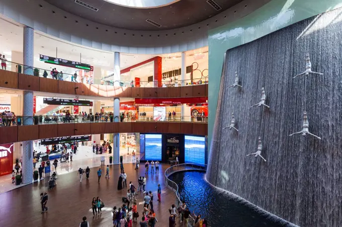 UAE, Dubai, Downtown Dubai, Dubai Mall, interior, waterfall fountain