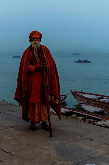 to the ghats, beggar monks