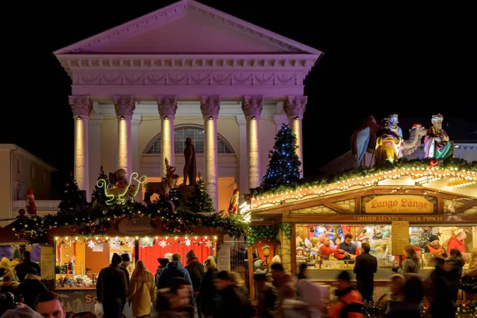 Germany, Baden-Wuerttemberg, Karlsruhe, Christmas market.