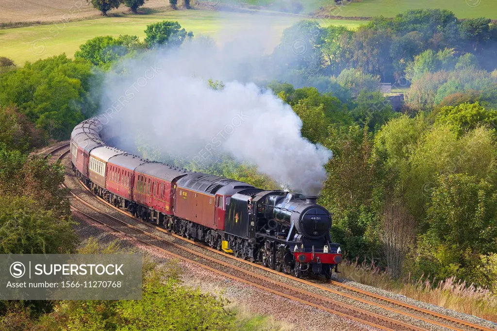 LMS Stanier Class 8F 48151, steam train near Low Baron Wood Farm ...