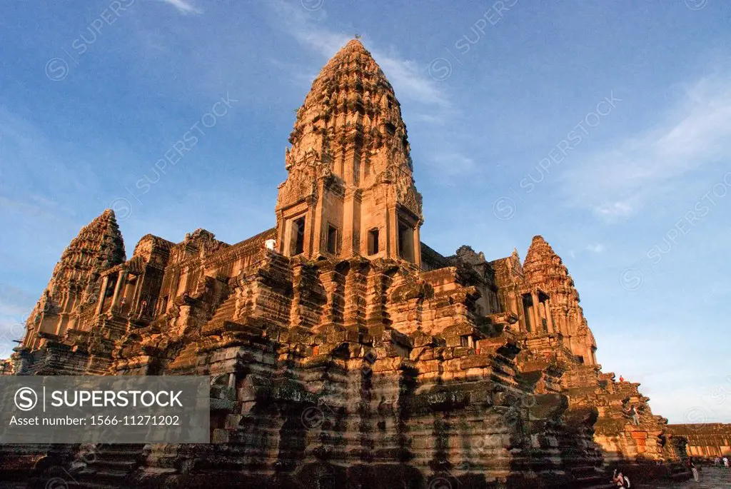 Rear of Angkor Wat. Angkor in Cambodia. The temples of Angkor, built by the Khmer civilization between 802 and 1220 AD, represent one of humankind´s m...