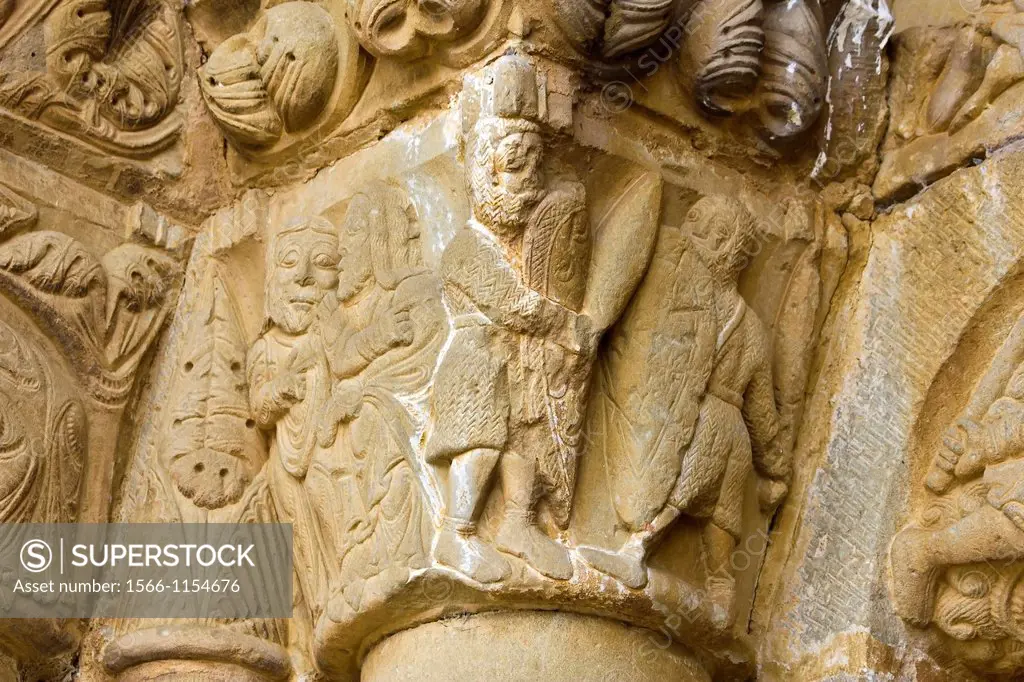 Capitel on the cover of the church of Santiago - Romanesque Style - Aguero - Huesca - Aragón - Spain - Europe