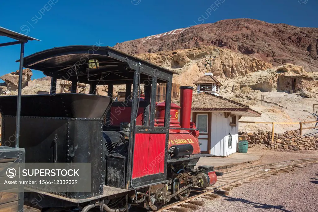 Red Locomotive Narrow Guage Railway Calico Replica Ghost Mining Town Yermo San Bernardino County California Usa.