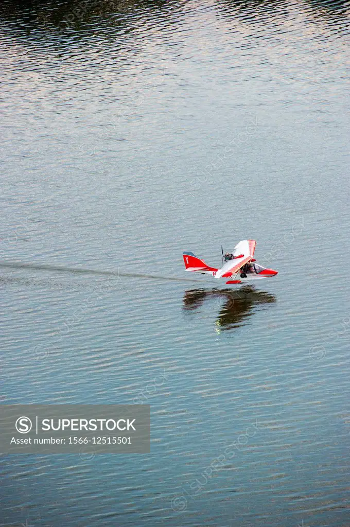 Searey, a small seaplane landing on the Chesapeake Bay, in Maryland, USA.