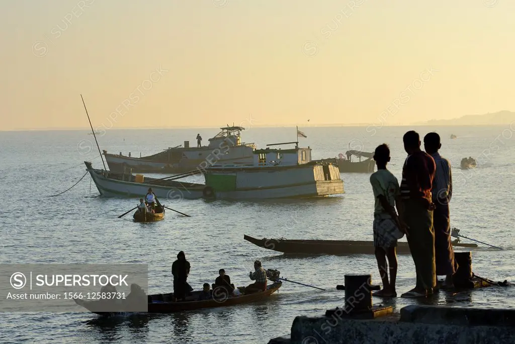 Myanmar, Rakhine State, Sittwe (Akyab), The jetty. - SuperStock