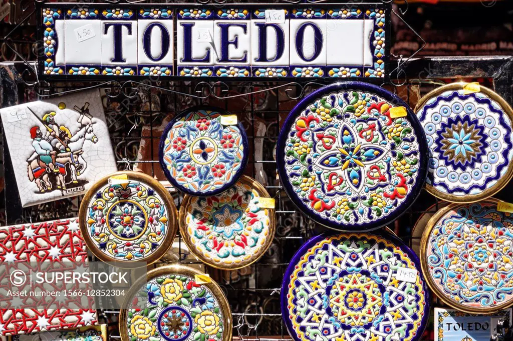 Souvenir of toledo fotografías e imágenes de alta resolución - Alamy