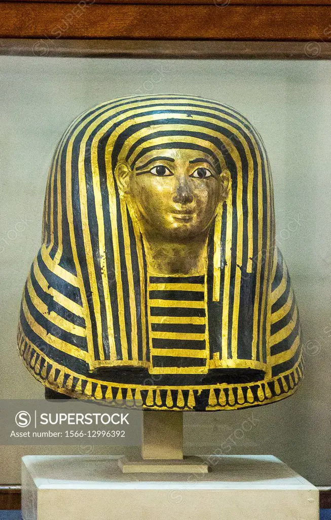 Egypt, Cairo, Egyptian Museum, from the tomb of Maiherpri, Valley of the Kings, Luxor : Cartonnage mask of the mummy of Maiherpri. A gold collar is pa...