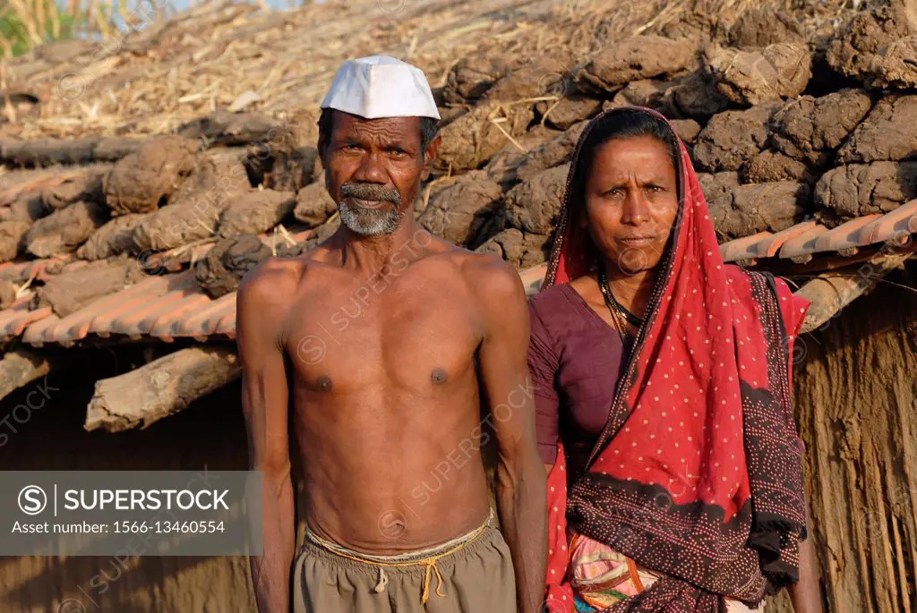 Couple, Koli Dhor tribe, Nandgaon, Maharashtra, India.