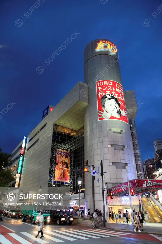 Japan, Tokyo, Shibuya, street scene, nightlife, people, Shibuya 109 Building,.