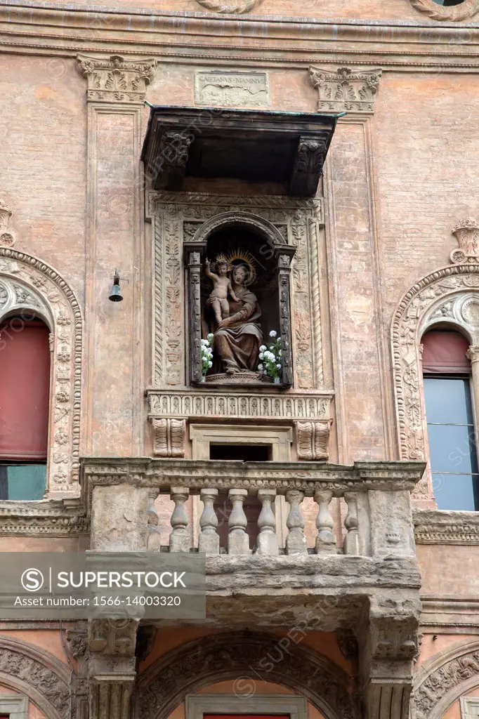 Virgin, Piazza di Porta Ravegnana Square, Bologna, Italy.