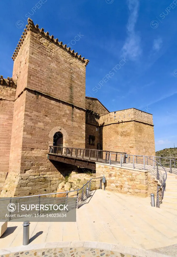 North gate and tower of the Castle of Mora de Rubielos, Móra de Rubielos, Teruel, Aragon, Spain.