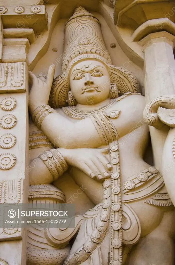 Carved idol on the outer wall of the kanchi Kailasanathar temple, Kanchipuram, Tamil Nadu, India. Oldest Hindu Shiva temple in the Dravidian architect...