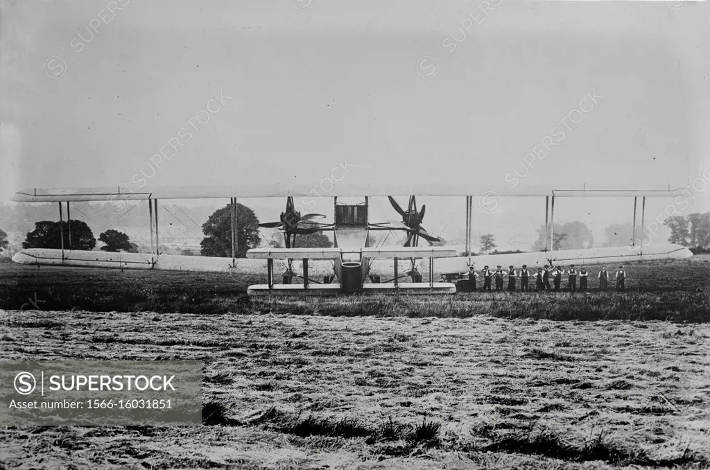 UK Cricklewood -- 01 Oct 1918 -- Handley Page employees roll out a new Handley Page O/400 heavy bomber from their factory in Cricklewood England. It w...