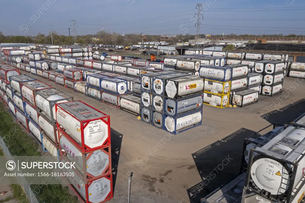 Shipping Containers In Detroit