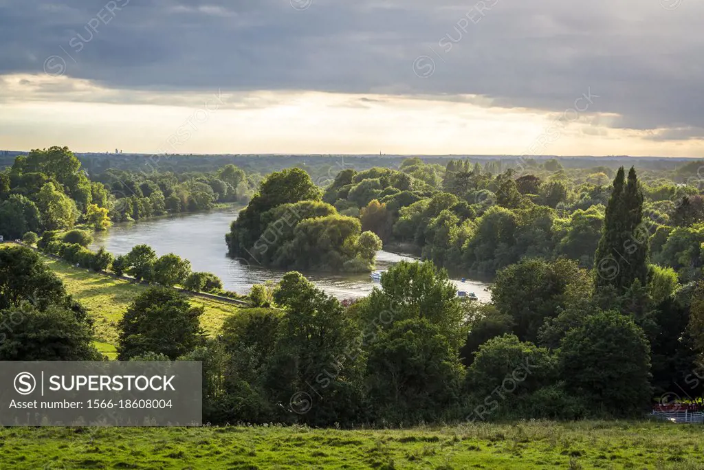 Idyllic view of the Thames river from Richmond Hill, Richmond-upon-Thames, London, England, UK.