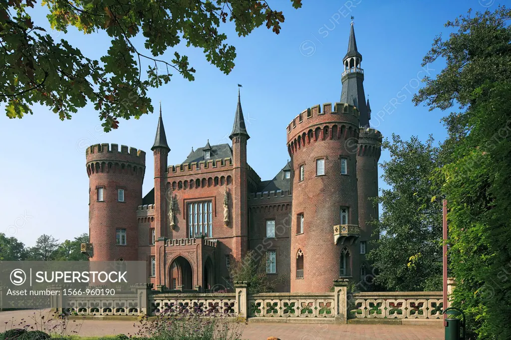 Germany, Bedburg-Hau, Lower Rhine, Rhineland, North Rhine-Westphalia, NRW, Bedburg-Hau-Till-Moyland, Moyland Castle, water castle, Tudor Gothic, neo-G...